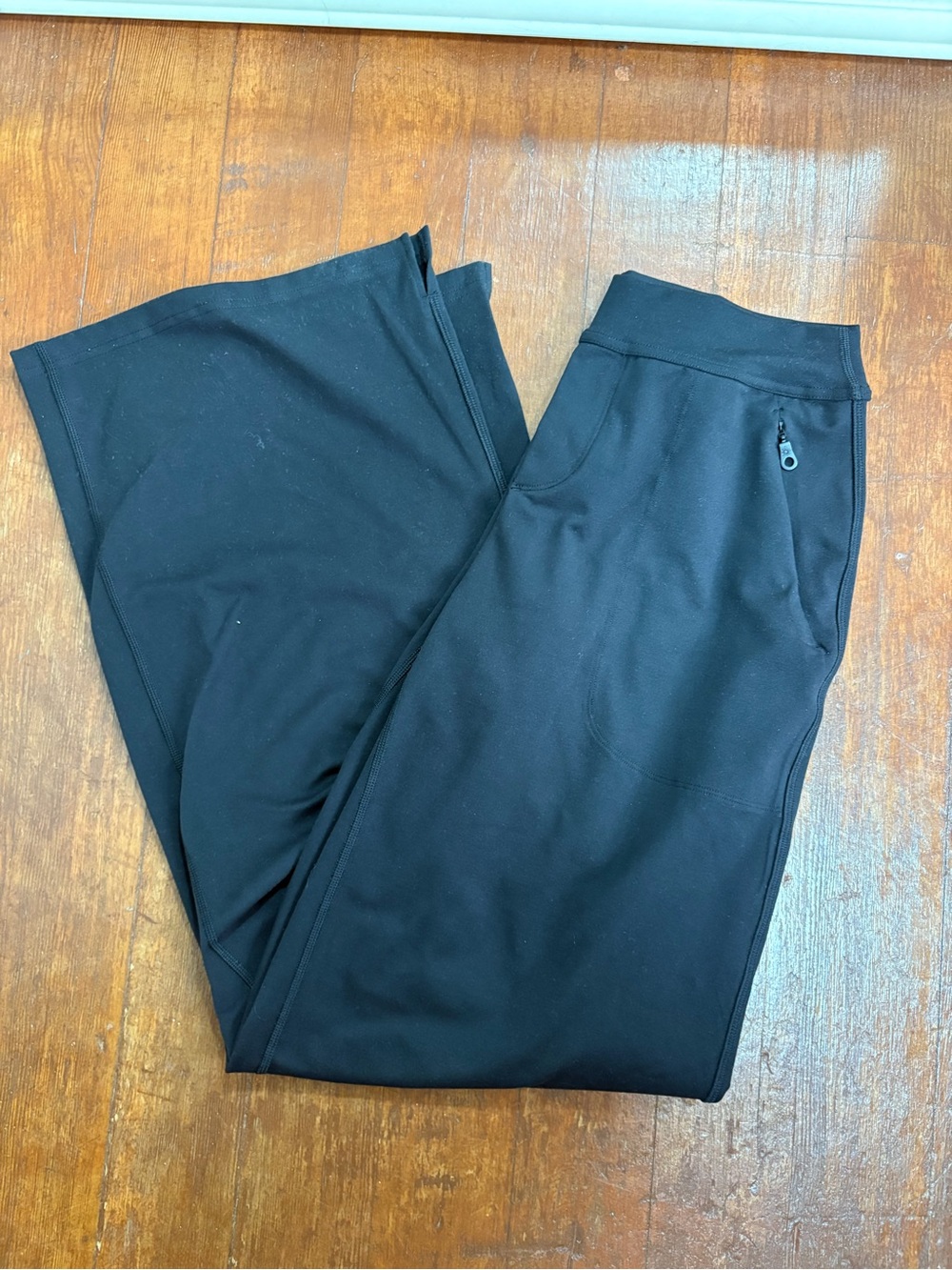 Aerie Black Leggings Zipper Pocket